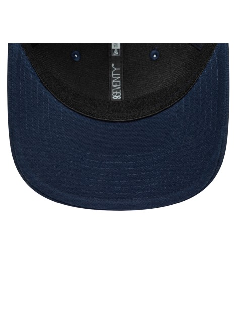 Inscription Alpine sur le devant
New Era Flag brodé à gauche
Couronne structurée
Stretch Snap
Visière courbée